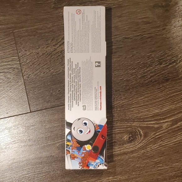 Thomas & Friends Motorized Toy Train Muddy Farm Thomas Engine with Cargo & Cow - Picture 7 of 10